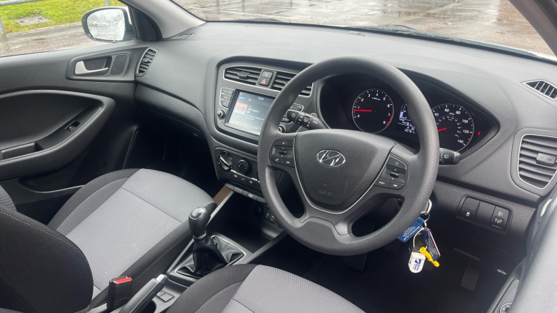 Hyundai i20 1.2 MPi S Connect 5dr Petrol Hatchback